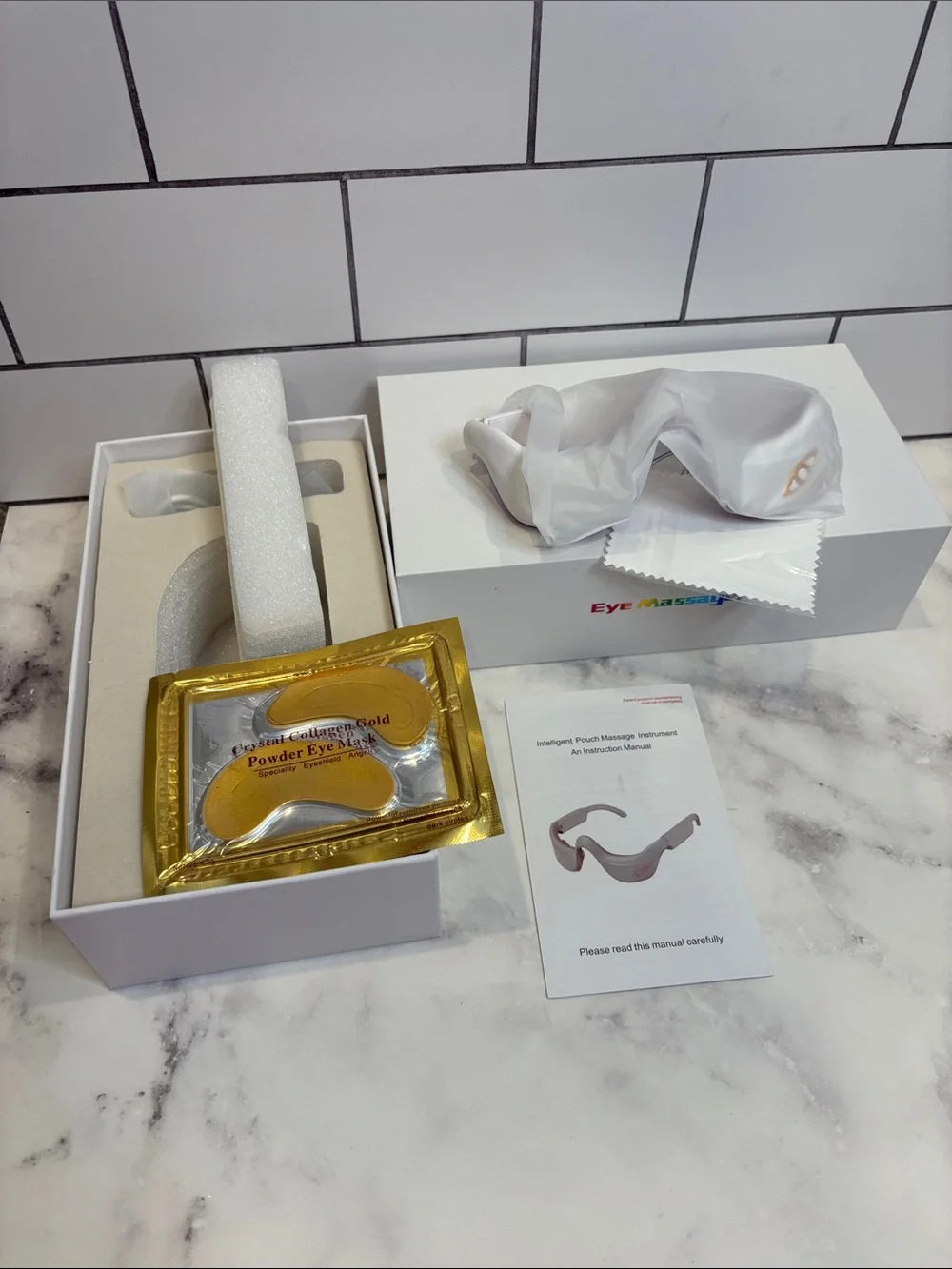 Sharper Image White Eye Massager with Gold Hydrogel Pads